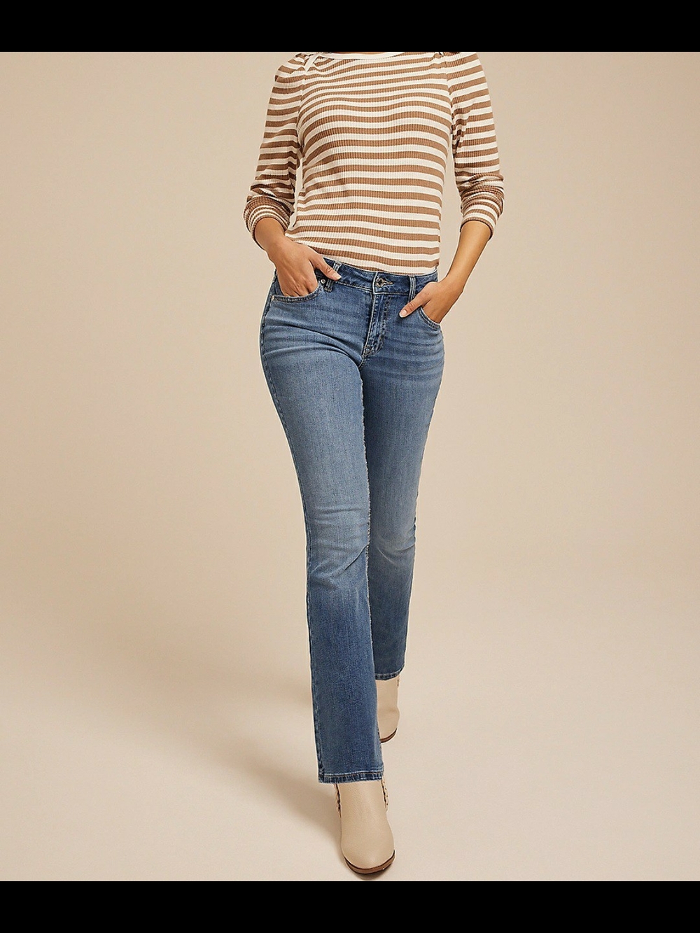 Maurices Classic Flare Jeans in Medium Blue